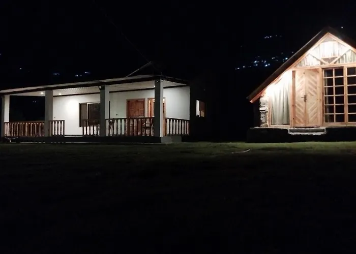 Country Club Balakot - Round Bed Cottage